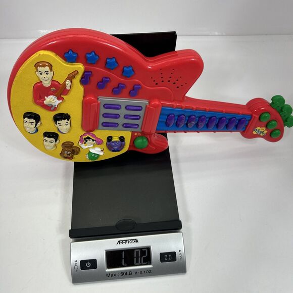 The Wiggles Red Guitar Musical Songs & Sounds Toy 2003 Spin Master Tested Works - Picture 10 of 10